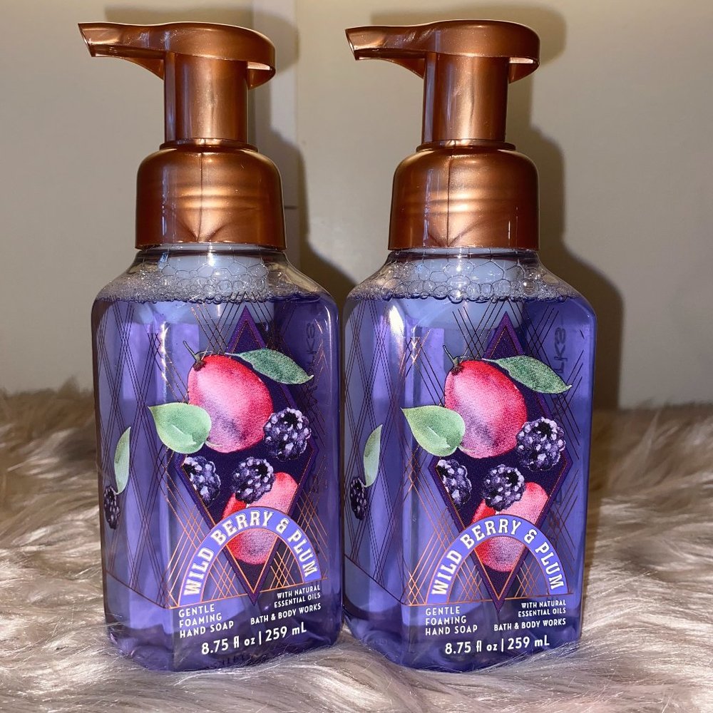 Bath & Body Works Wild Berry & Plum Gentle Foaming Hand Soap Sealed